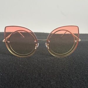 Stylish Pink Gradient Cat-Eye Sunglasses